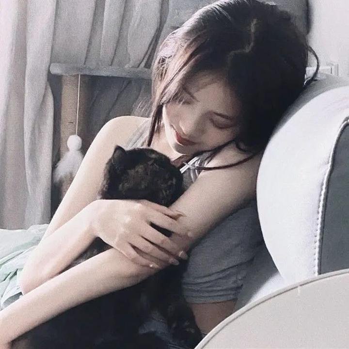 小雁与吴爱丽